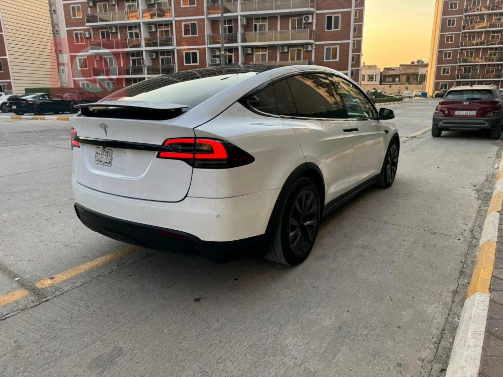 تسلا Model X